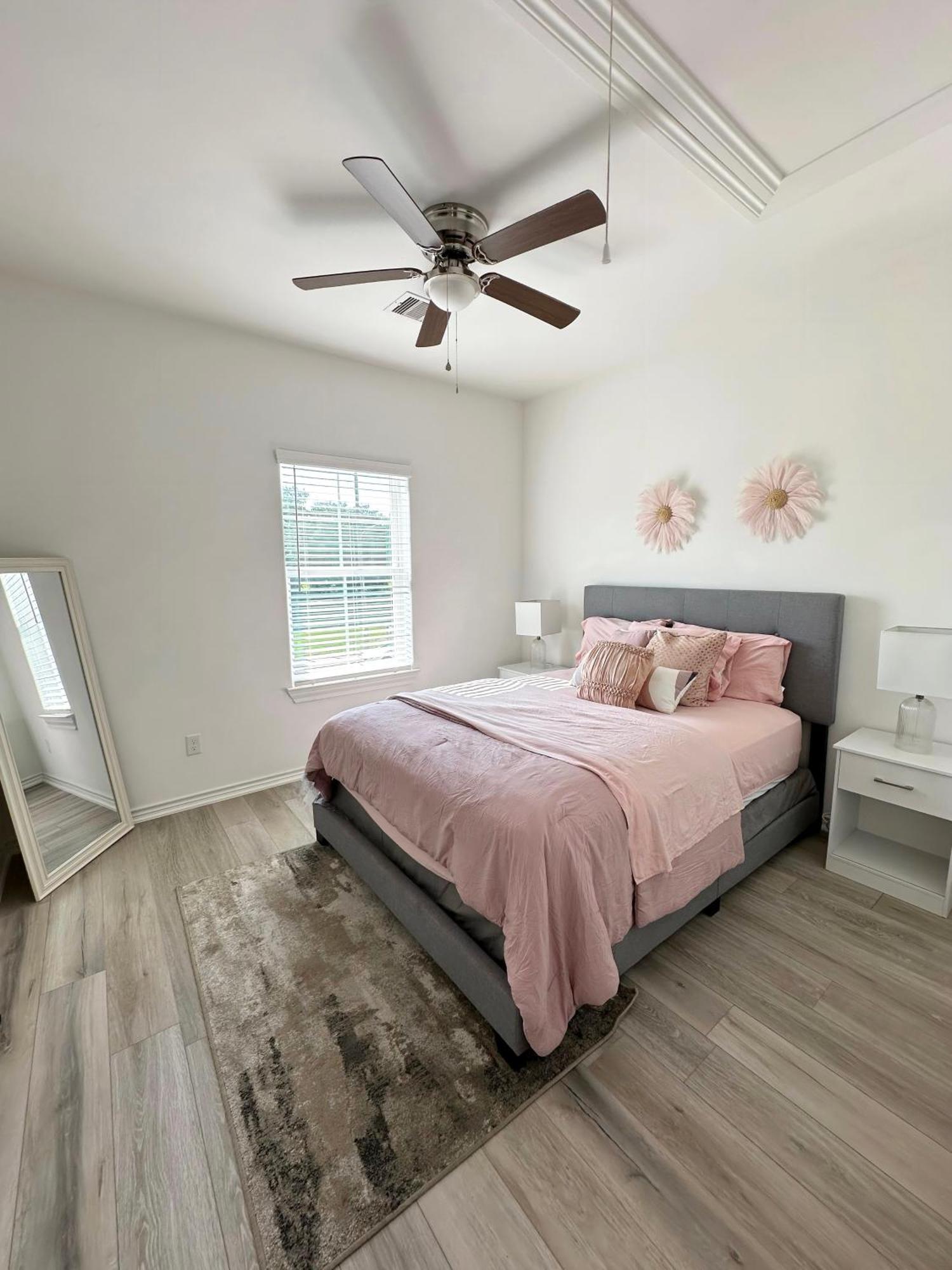 ヒューストン Luxe Three Story Duplex Near Downtown & Med Centerヴィラ エクステリア 写真